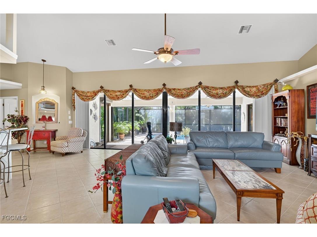 2614 SW 37th Street Cape Coral FL 33914 2025017310 image7