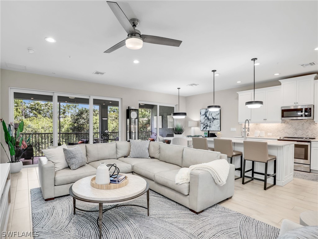 2614 Seychelles Circle #1207 Naples FL 34112 224053918 image1