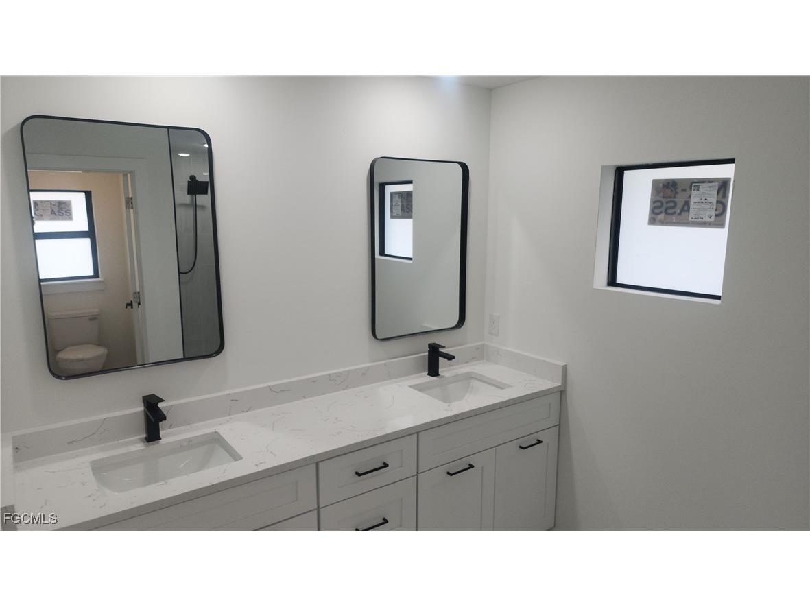 2615 40th Street W Lehigh Acres FL 33971 2025020089 image9