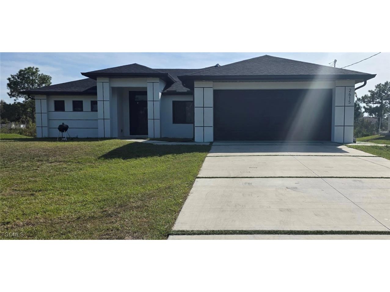 2615 40th Street W Lehigh Acres FL 33971 2026000913 image1