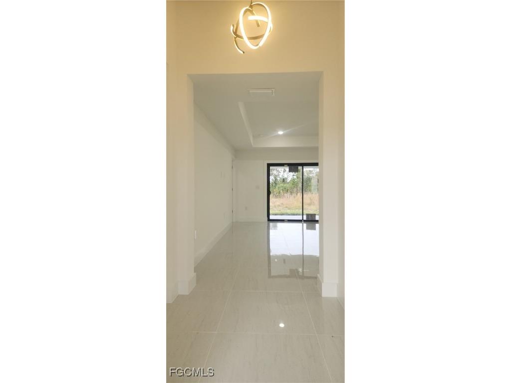 2615 40th Street W Lehigh Acres FL 33971 2026000913 image2