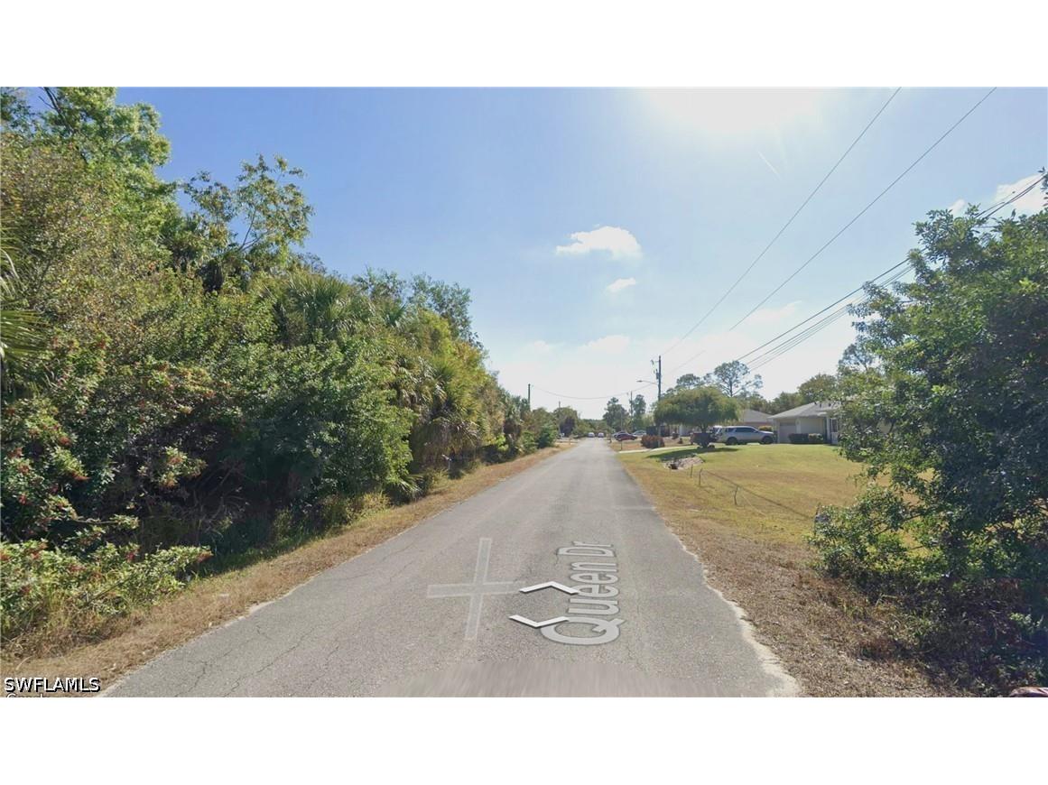 2615 Queen Drive Lehigh Acres FL 33971 226016899 image1