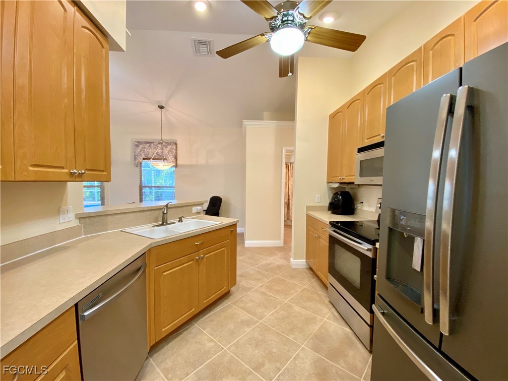 2615 SW 52nd Lane Cape Coral FL 33914 2026006598 image18