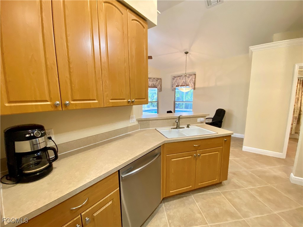 2615 SW 52nd Lane Cape Coral FL 33914 2026006598 image20
