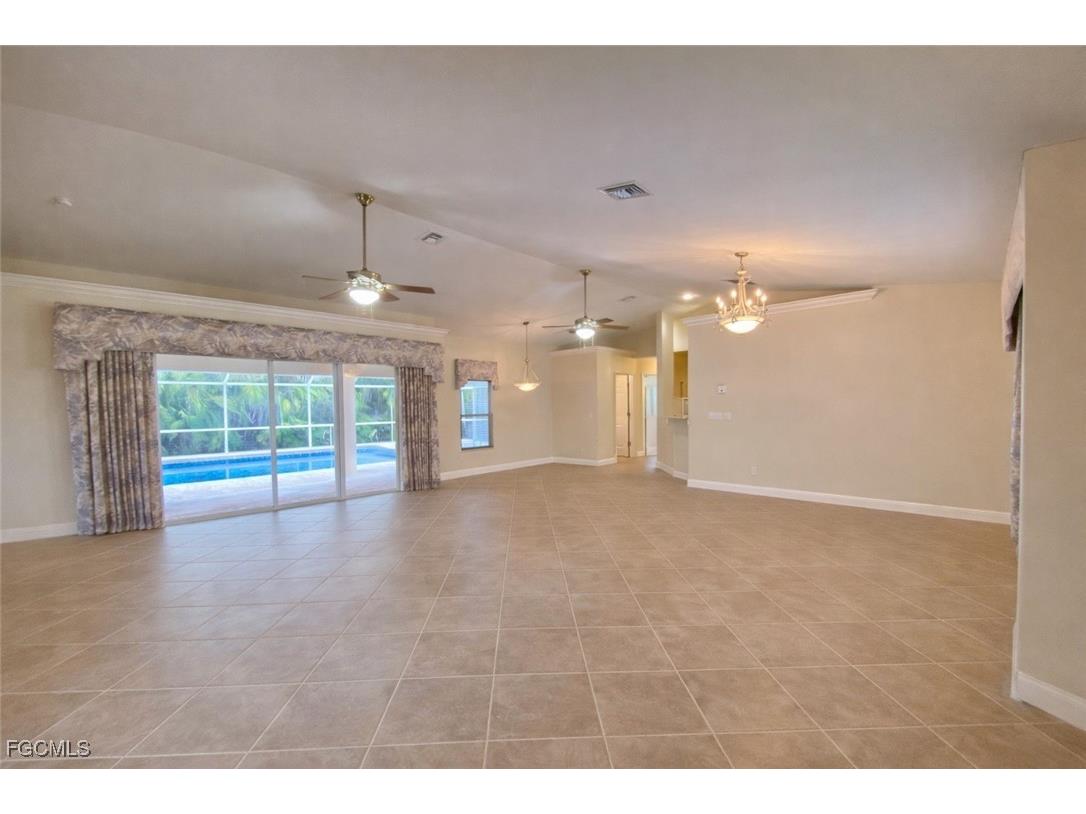 2615 SW 52nd Lane Cape Coral FL 33914 2026006598 image3