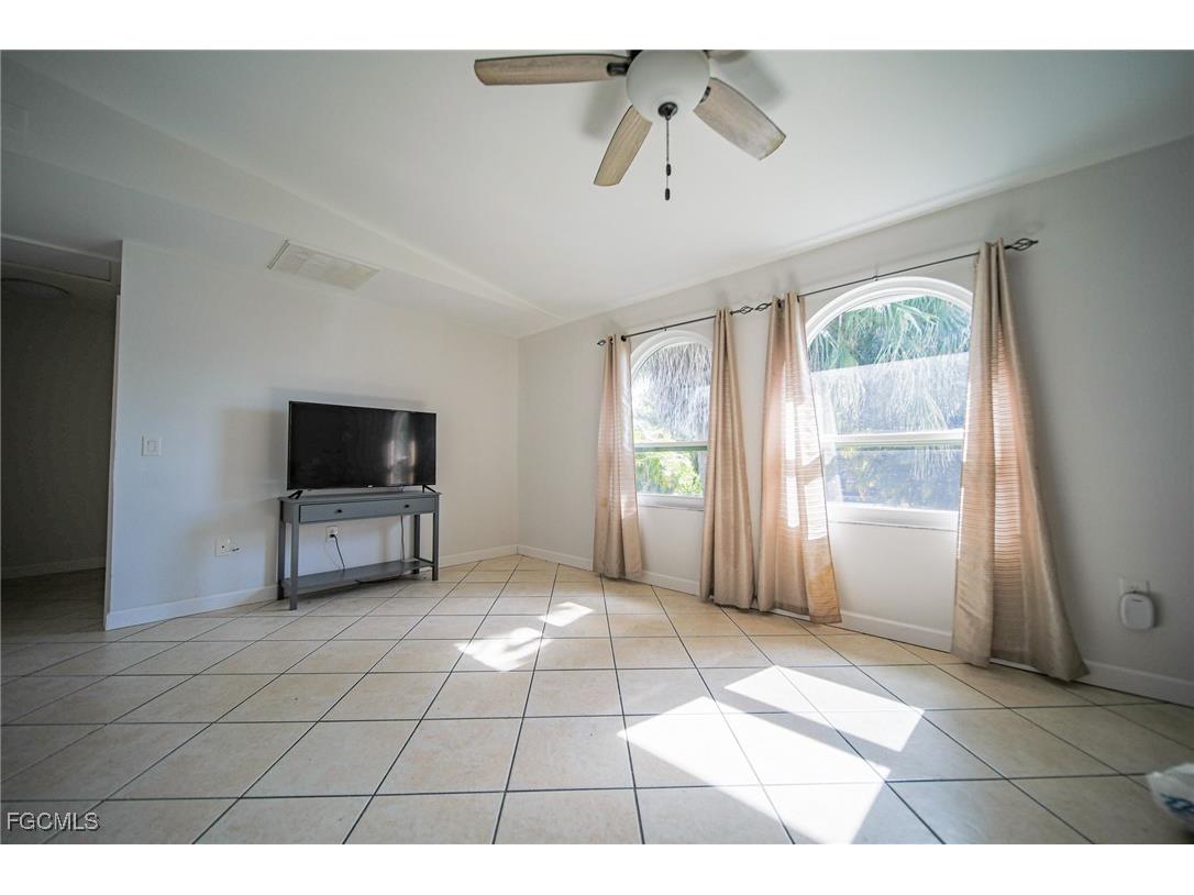 2616 11th Street SW Lehigh Acres FL 33976 2026000649 image3