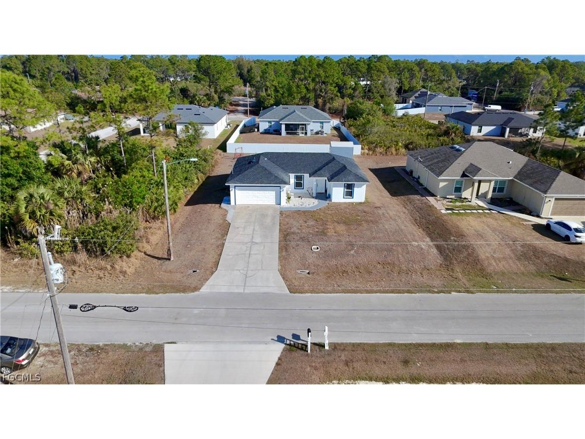 2616 27th Street W Lehigh Acres FL 33971 2026007155 image3