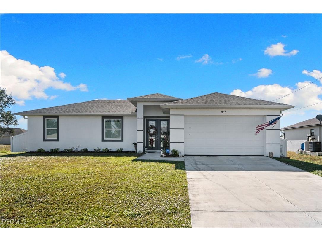 2617 42nd Street SW Lehigh Acres FL 33976 2025023671 image1