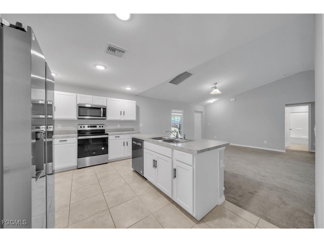 2617 53rd Street W Lehigh Acres FL 33971 2026003285 image5