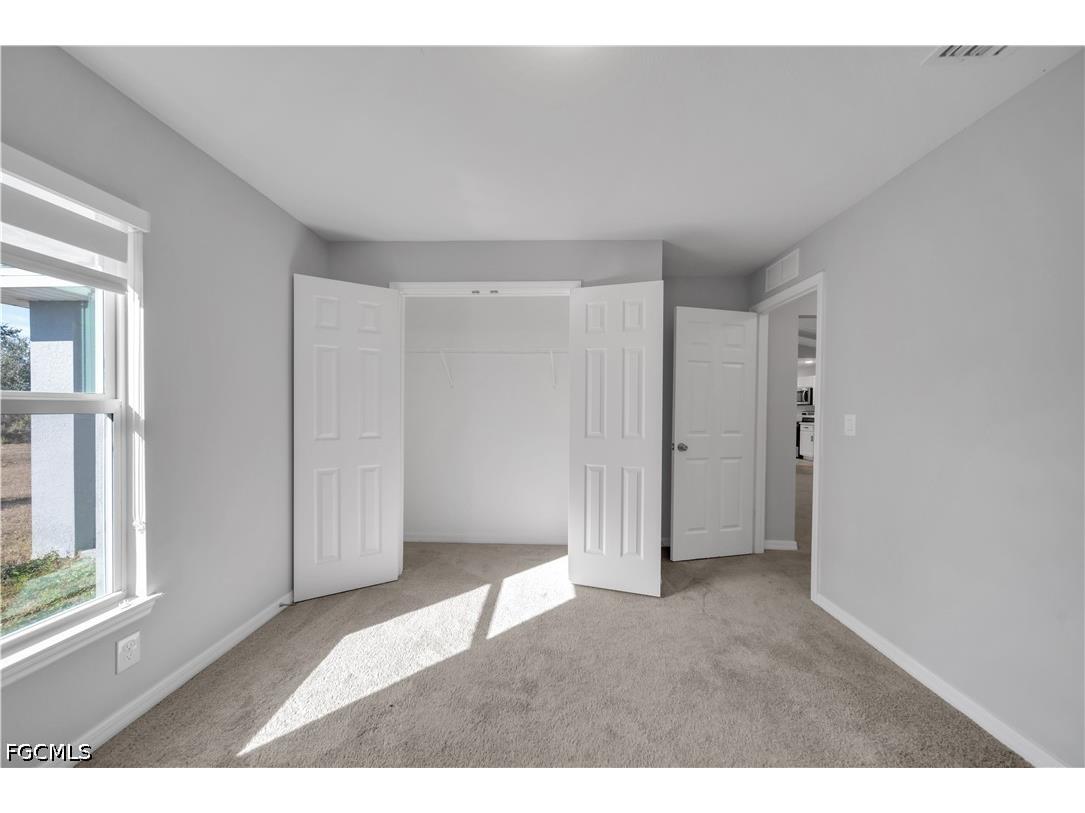 2617 53rd Street W Lehigh Acres FL 33971 2026015610 image11