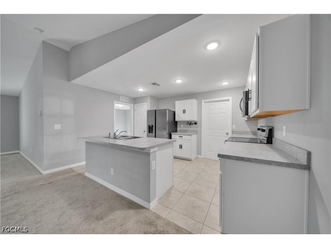 2617 53rd Street W Lehigh Acres FL 33971 2026015610 image3