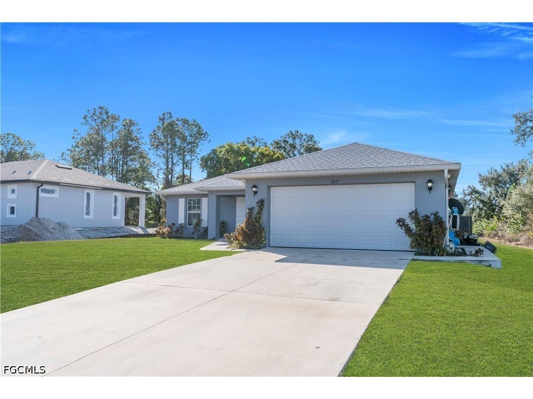 2617 53rd Street W Lehigh Acres FL 33971 2026022120 image1
