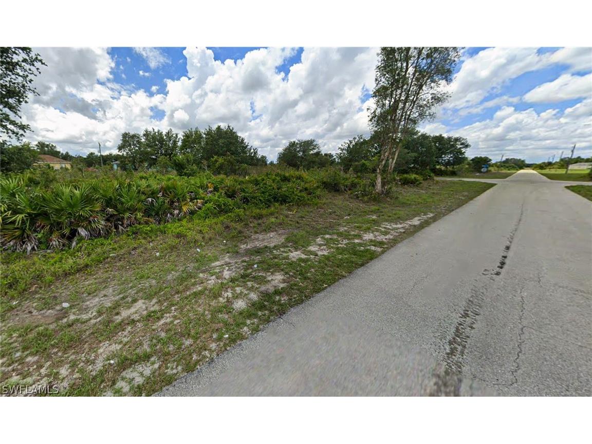 2617 67th Street W Lehigh Acres FL 33971 226006456 image4