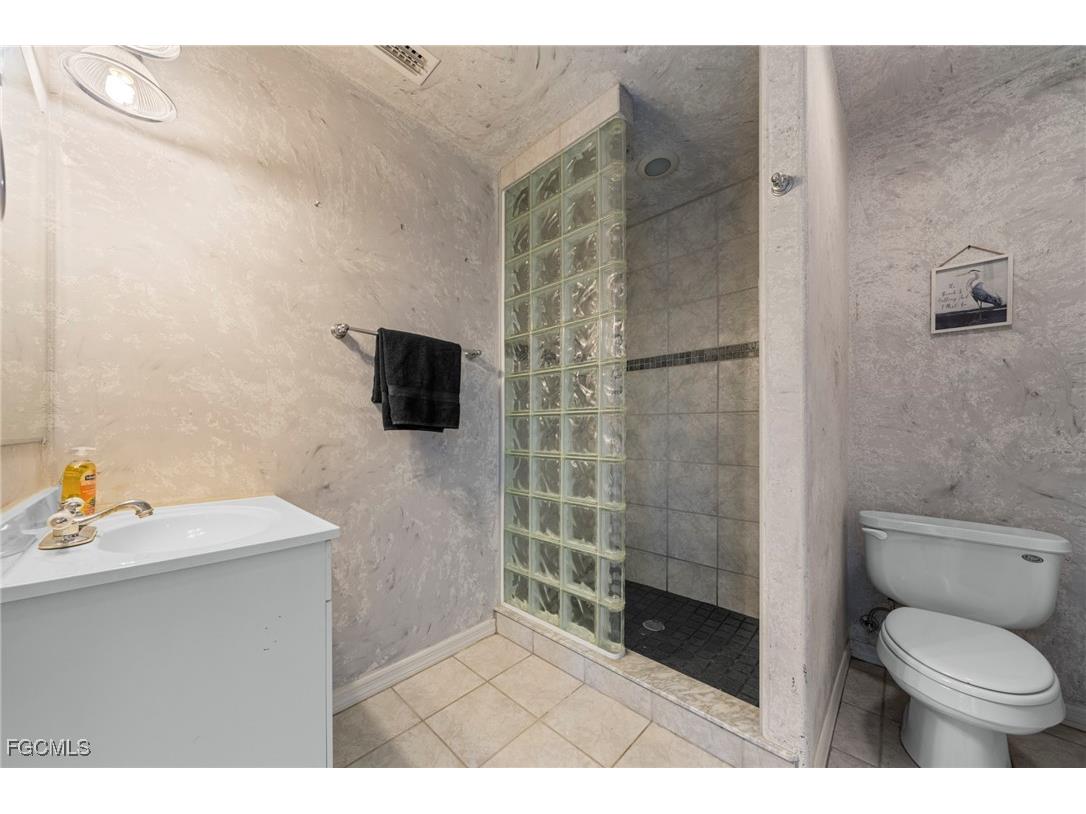 2617 SE 23rd Avenue Cape Coral FL 33904 2026006093 image31