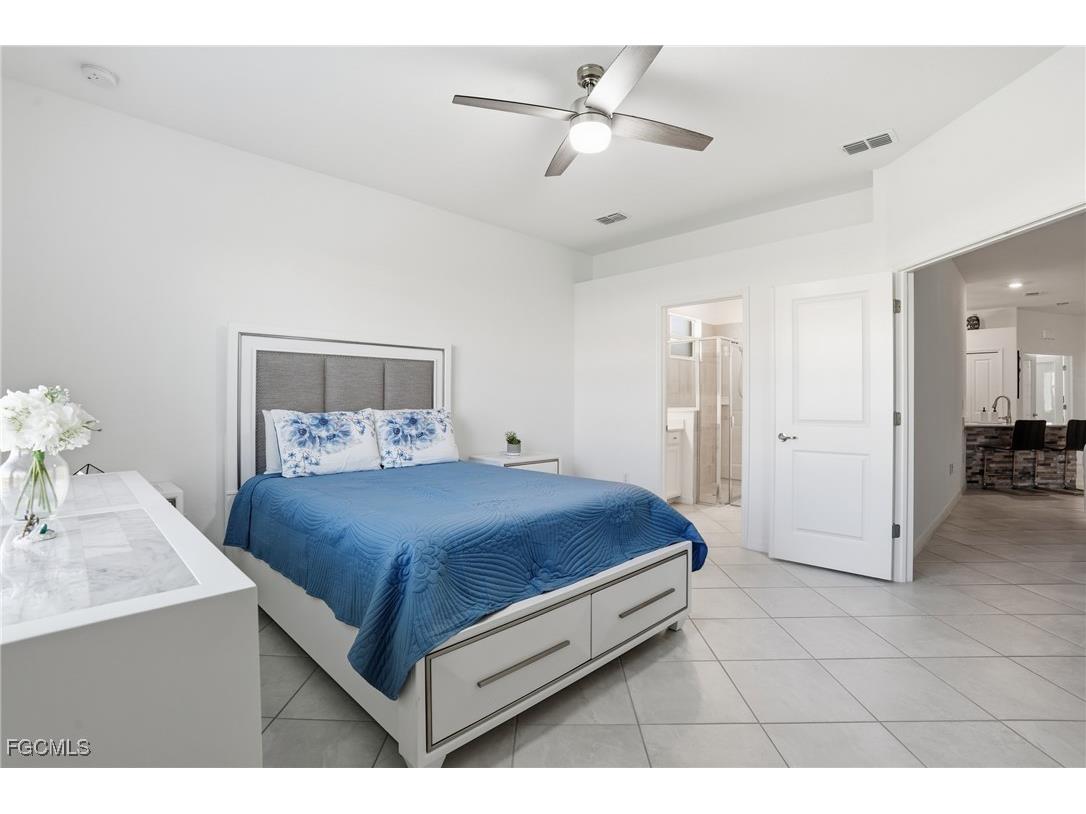 2617 Vine Avenue Naples FL 34120 2025020314 image16