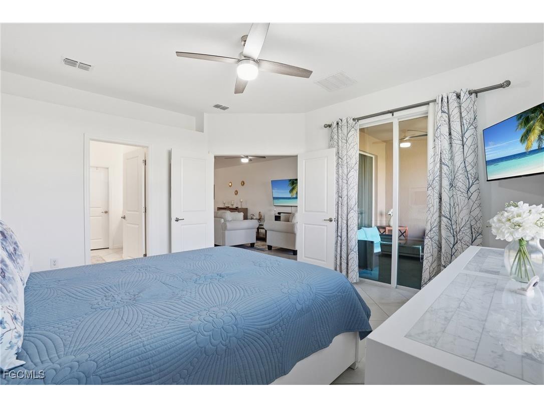 2617 Vine Avenue Naples FL 34120 2025020314 image18