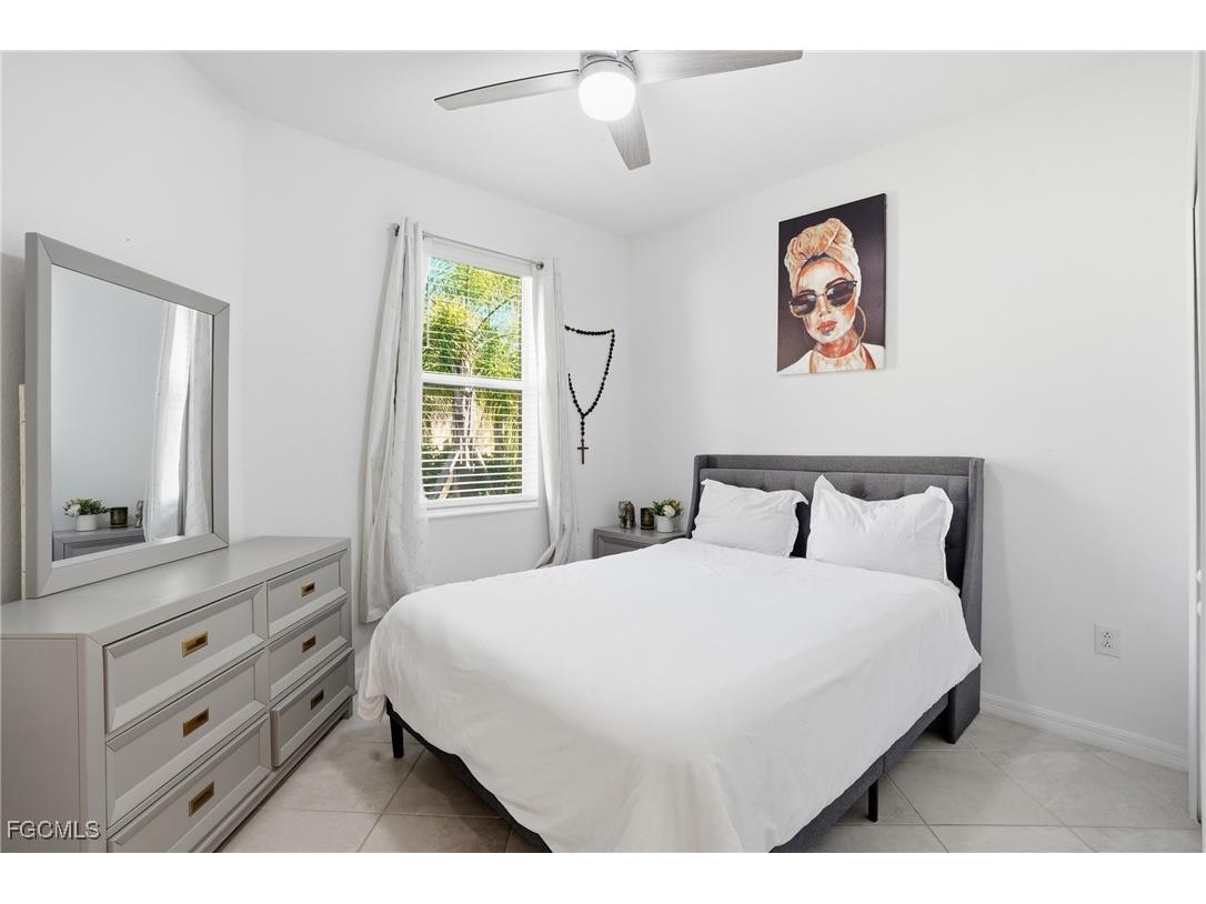 2617 Vine Avenue Naples FL 34120 2025020314 image23