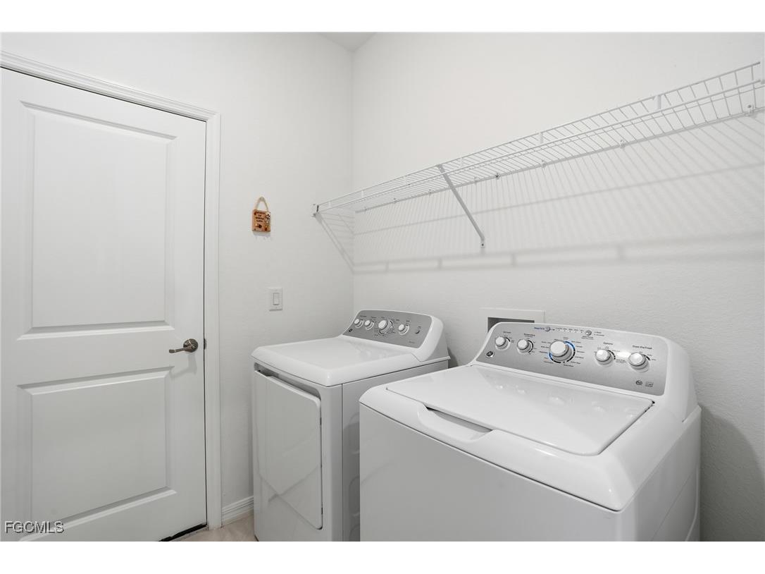 2617 Vine Avenue Naples FL 34120 2025020314 image27