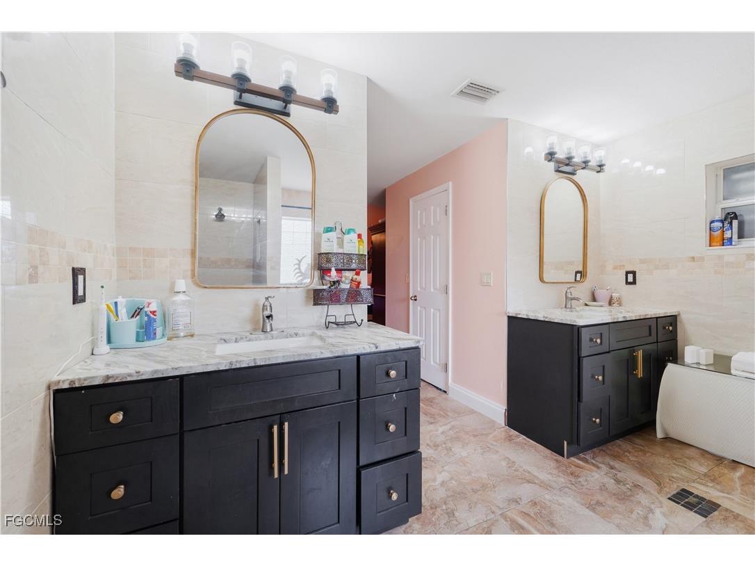 2619 NE 21st Court Cape Coral FL 33909 2025018651 image18