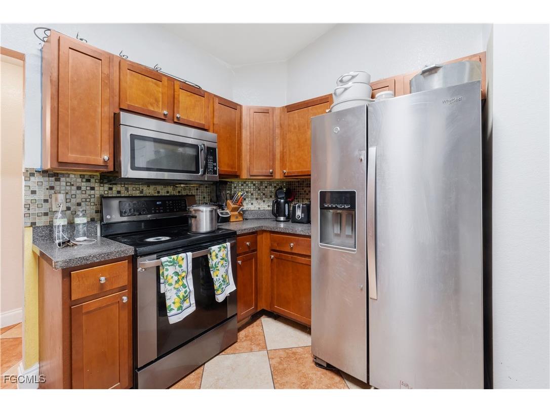 2619 NE 21st Court Cape Coral FL 33909 2025018651 image8