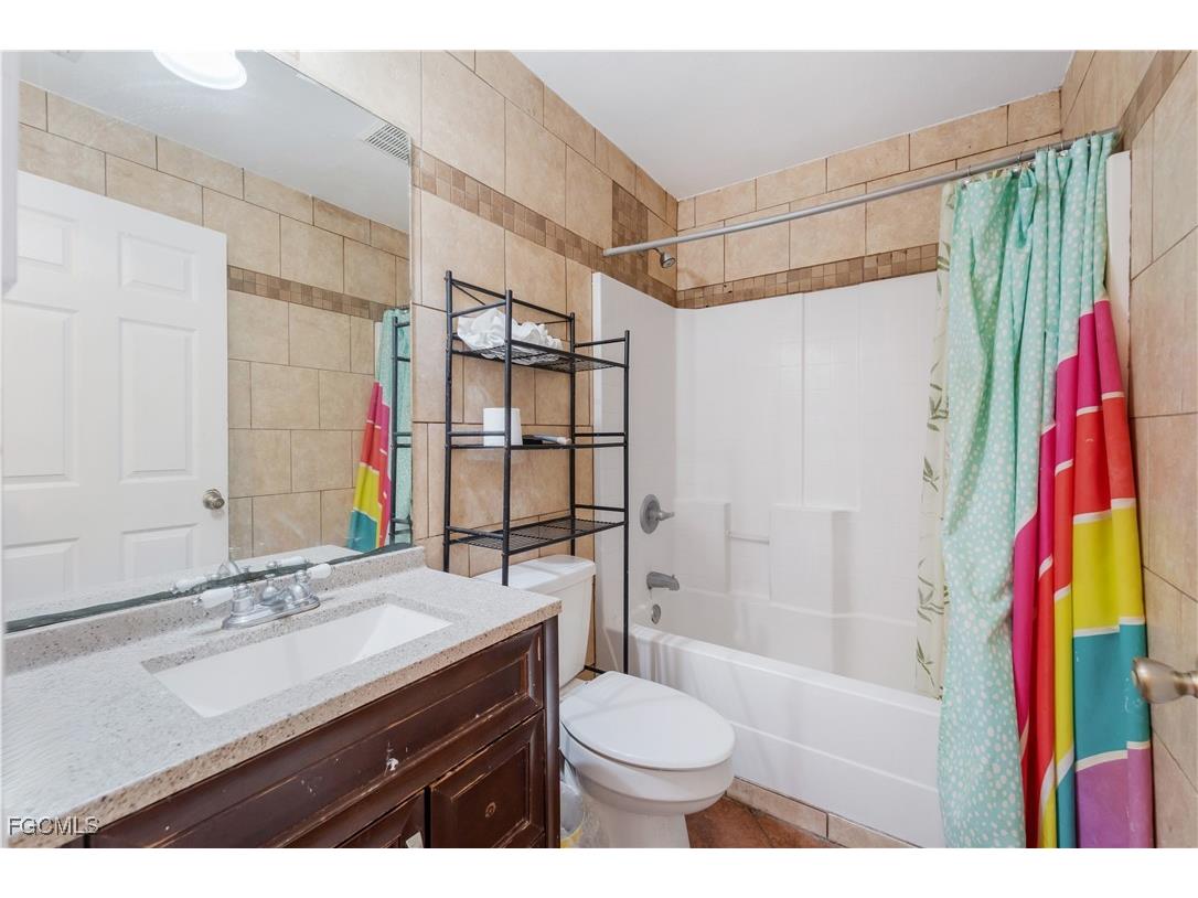 2619 NE 21st Court Cape Coral FL 33909 2025018651 image9