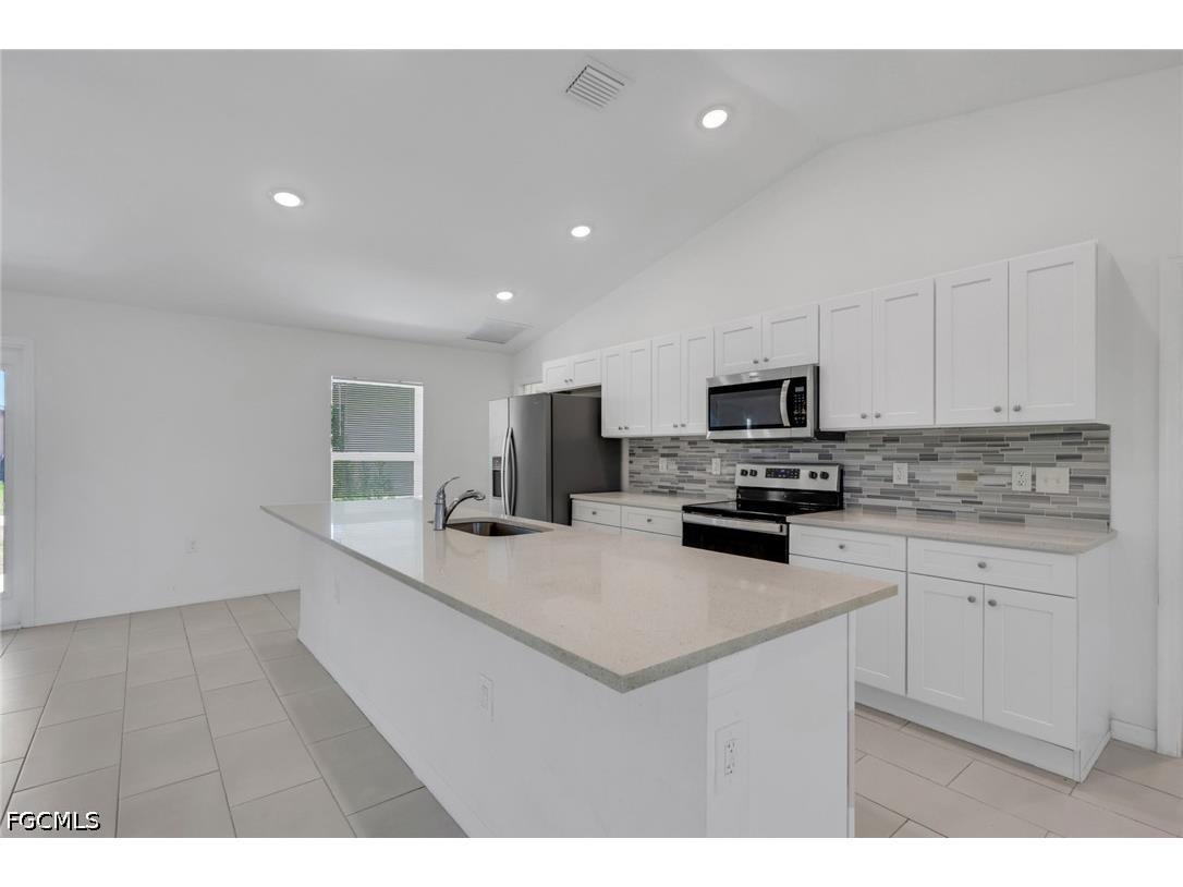 2619 NE 4th Avenue Cape Coral FL 33909 2026017304 image15