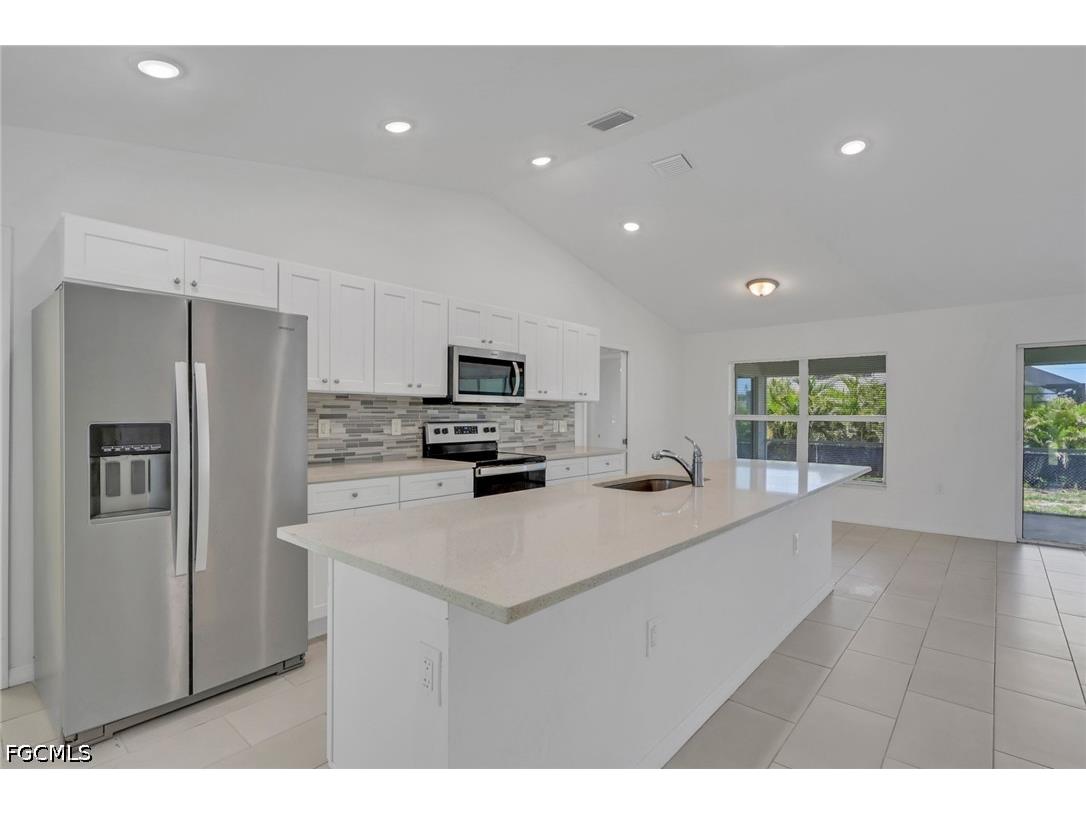 2619 NE 4th Avenue Cape Coral FL 33909 2026017304 image8