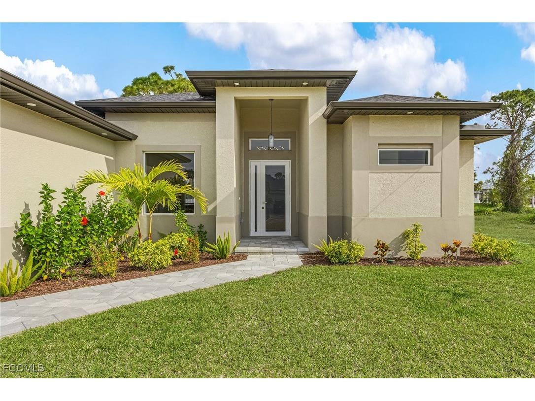 2619 NW 26th Terrace Cape Coral FL 33993 2025019552 image3