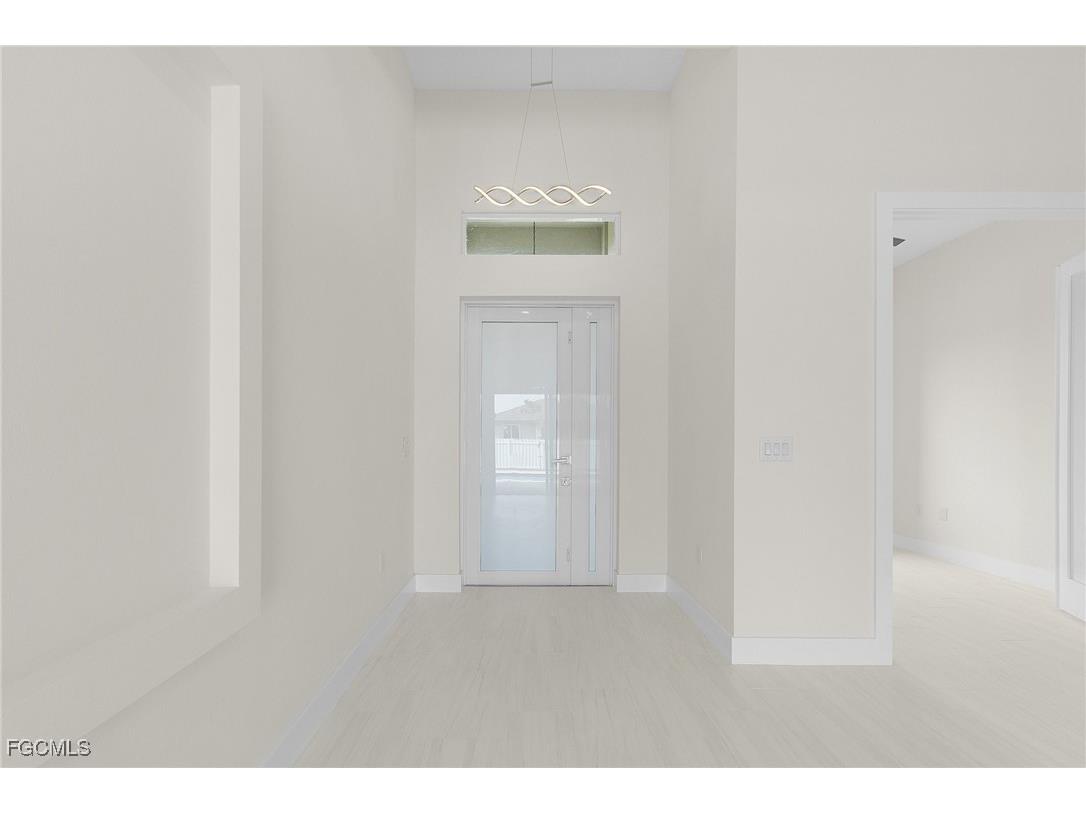 2619 NW 26th Terrace Cape Coral FL 33993 2025019552 image4