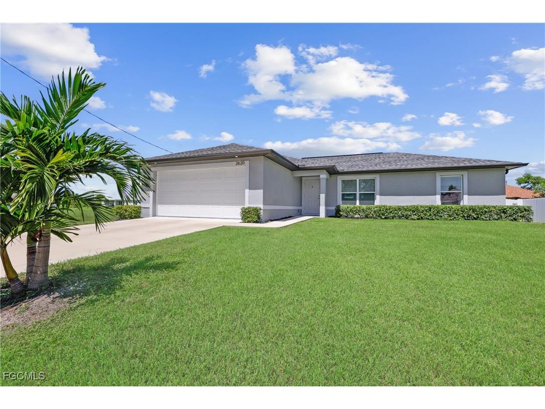 2620 NE 7th Place Cape Coral FL 33909 2025000239 image1