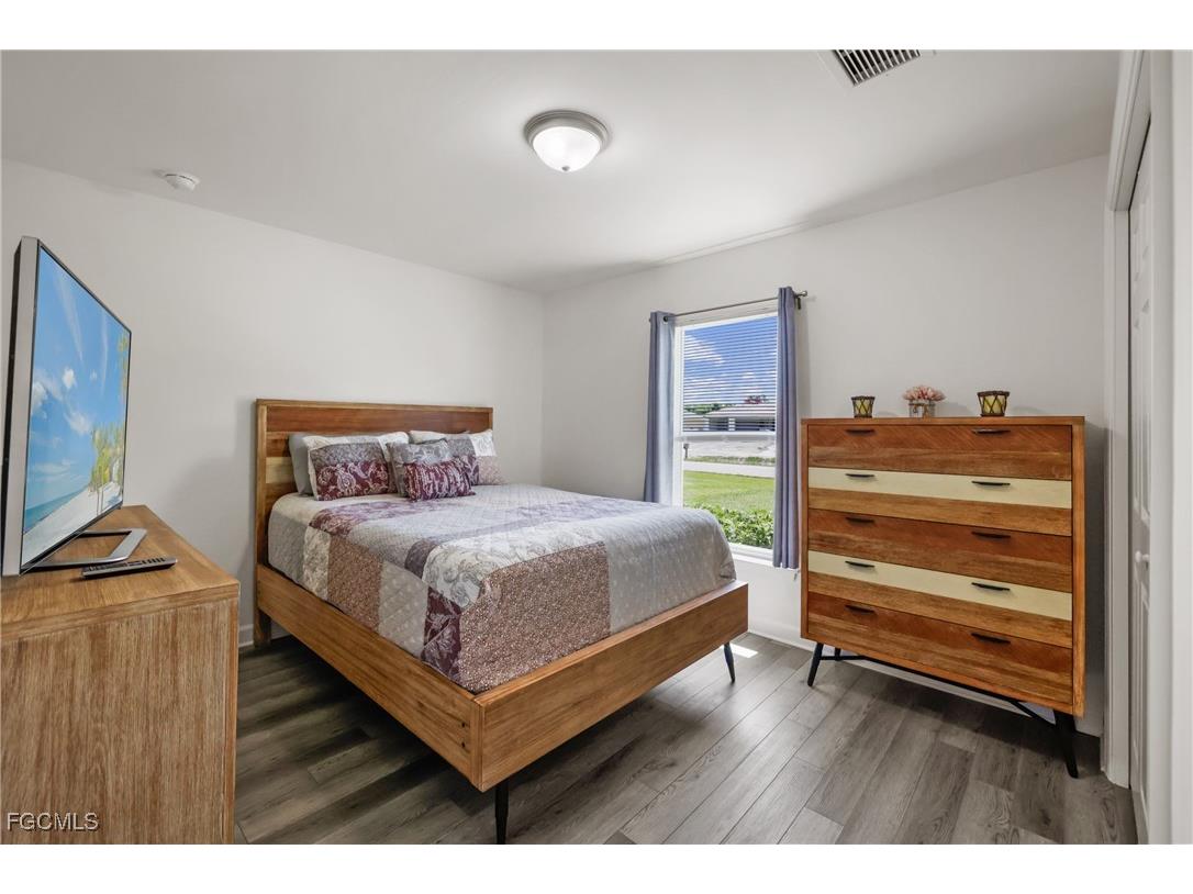 2620 NE 7th Place Cape Coral FL 33909 2025000239 image14