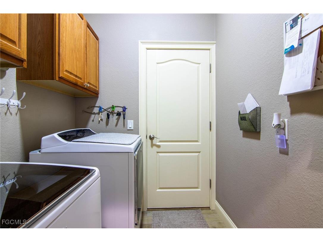 2620 Windwood Place Cape Coral FL 33991 2025009567 image29