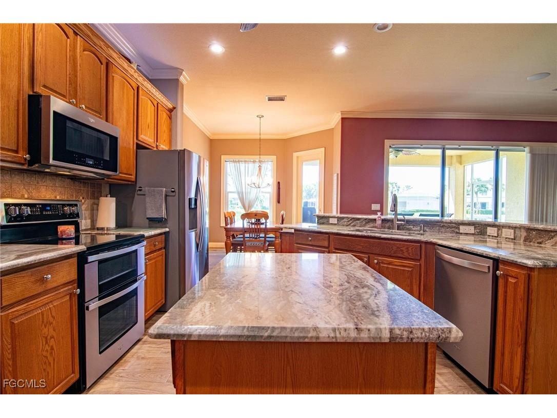 2620 Windwood Place Cape Coral FL 33991 2025009567 image3