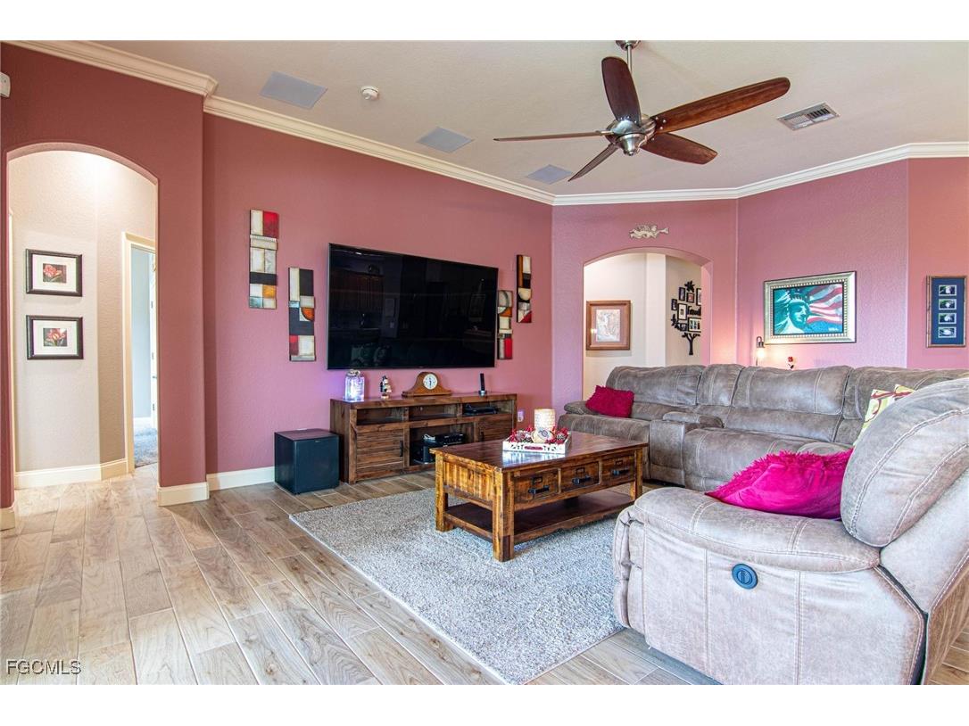 2620 Windwood Place Cape Coral FL 33991 2025009567 image7
