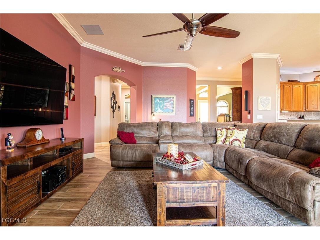 2620 Windwood Place Cape Coral FL 33991 2025009567 image8