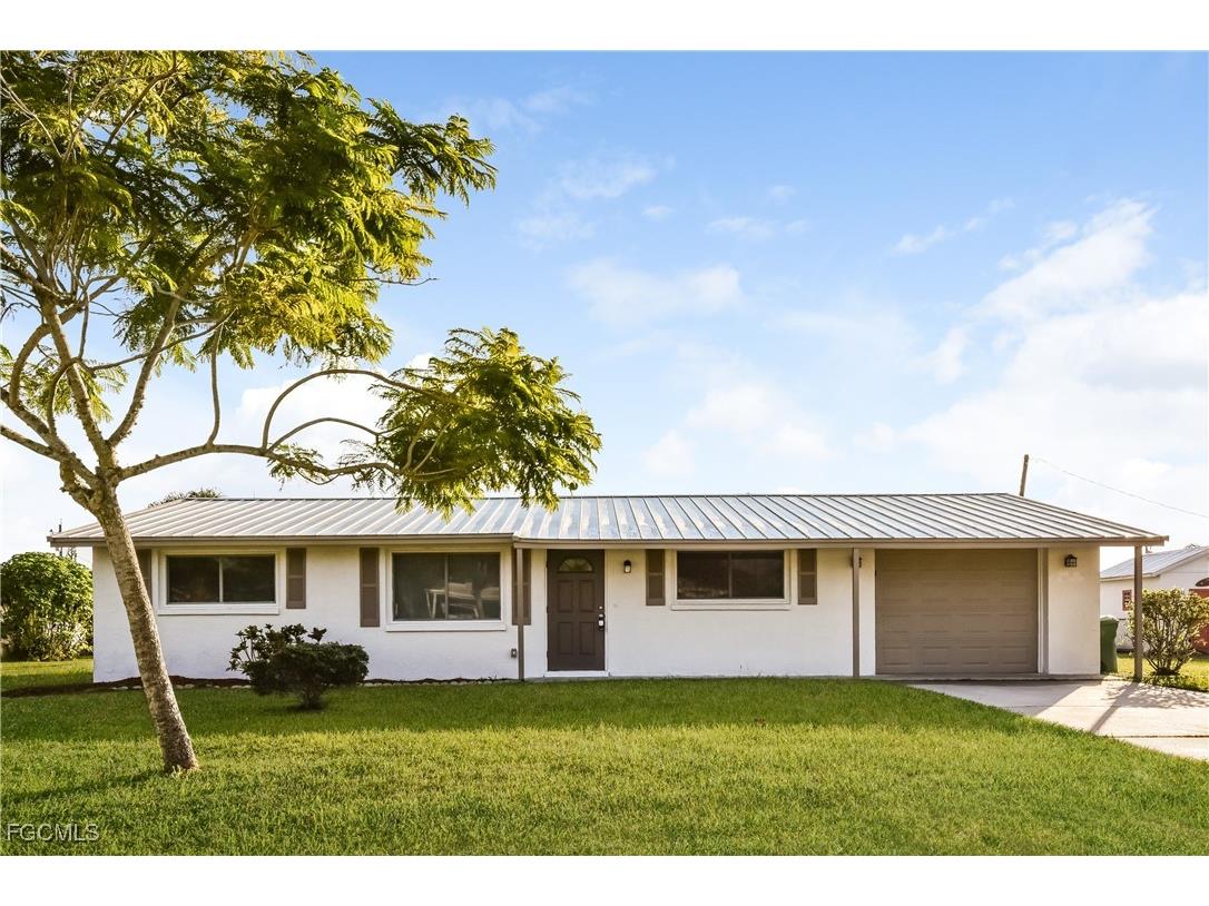 2621 10th Street Englewood FL 34224 2025014386 image1