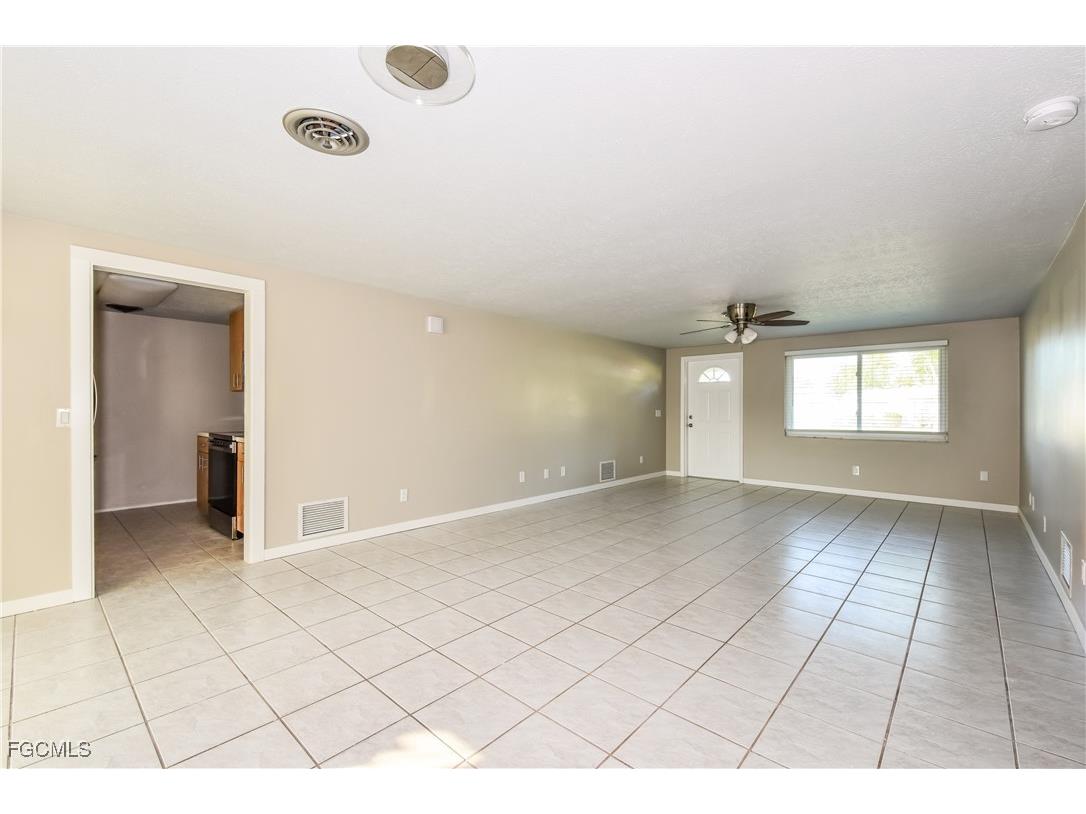 2621 10th Street Englewood FL 34224 2025014386 image4