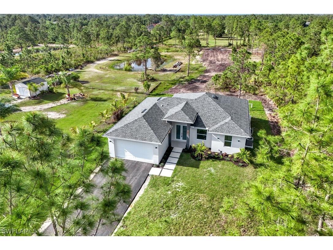 2621 20th Avenue SE Naples FL 34117 224036037 image1