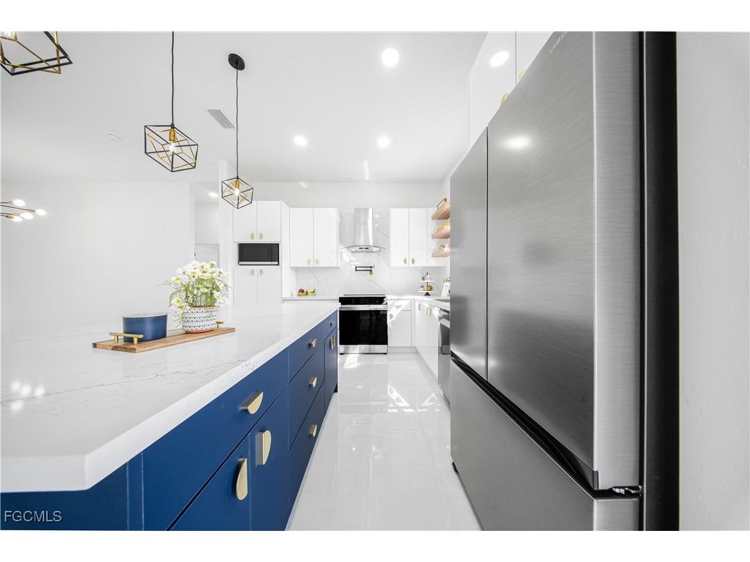 2621 42nd Street W Lehigh Acres FL 33971 2025019612 image8