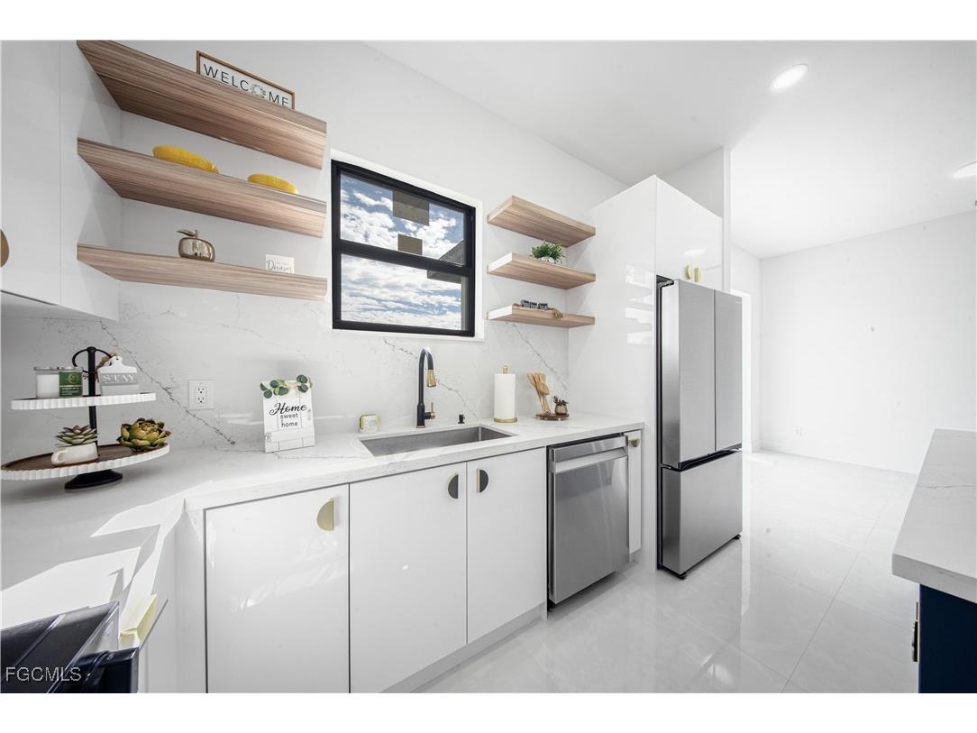 2621 42nd Street W Lehigh Acres FL 33971 2025019612 image9