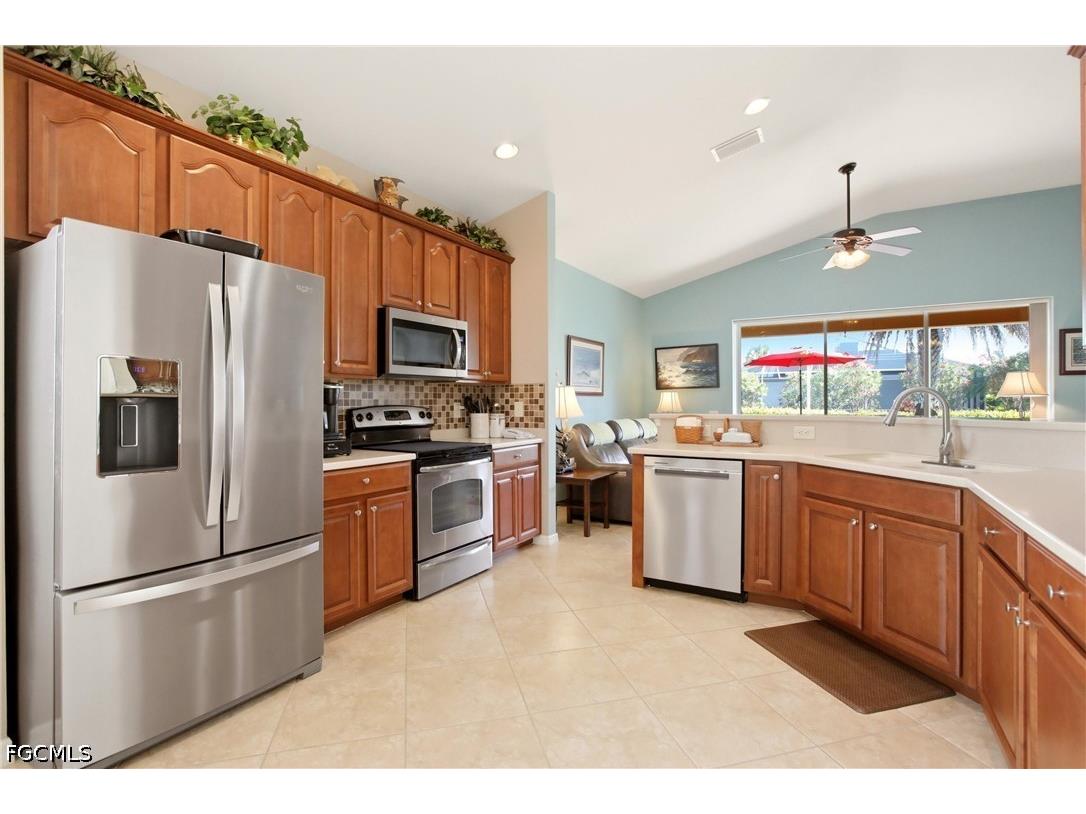 2621 Brightside Court Cape Coral FL 33991 2026023084 image10