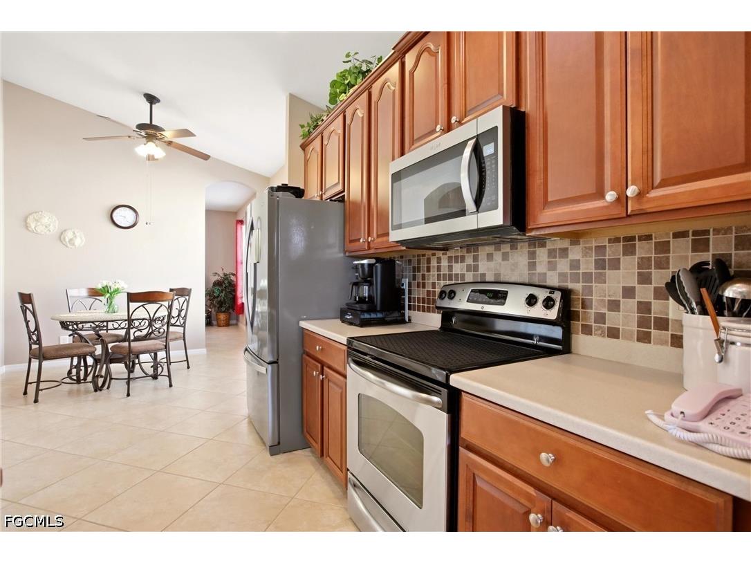 2621 Brightside Court Cape Coral FL 33991 2026023084 image13