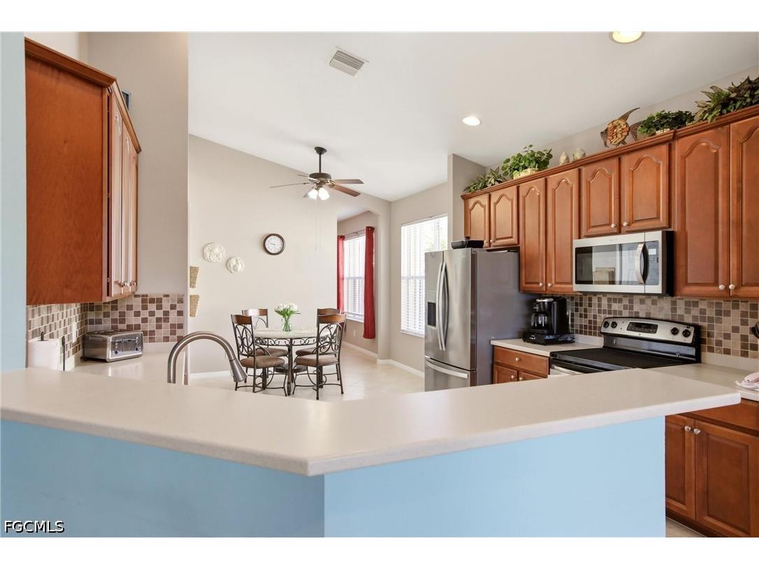 2621 Brightside Court Cape Coral FL 33991 2026023084 image16