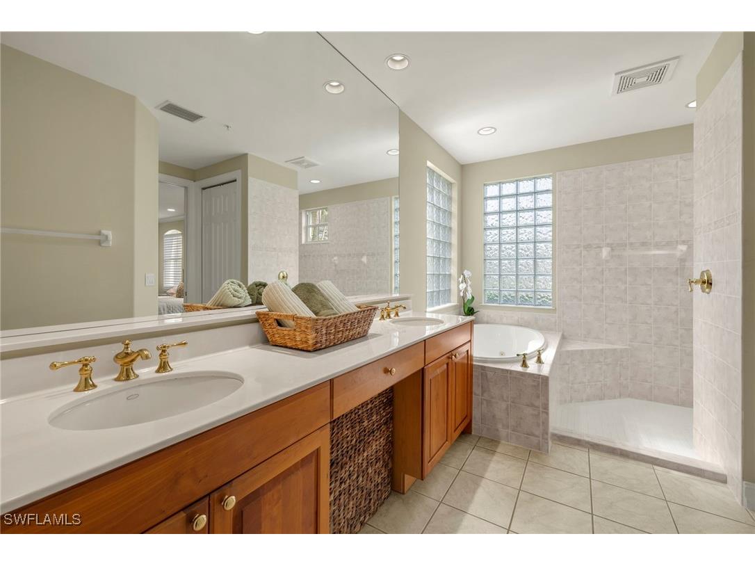 2621 Estrella Court #1601 Naples FL 34109 226005432 image15