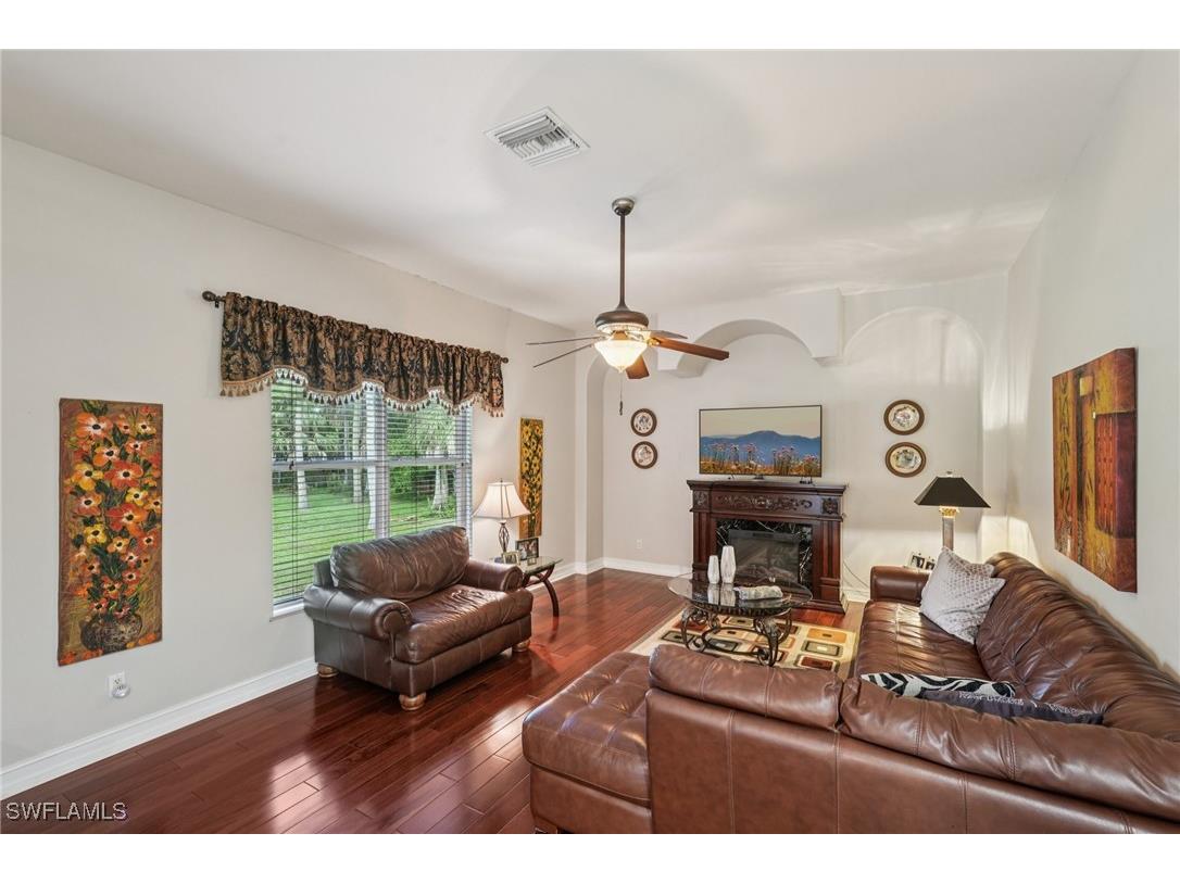 2621 Golden Gate Boulevard W Naples FL 34120 225081979 image6