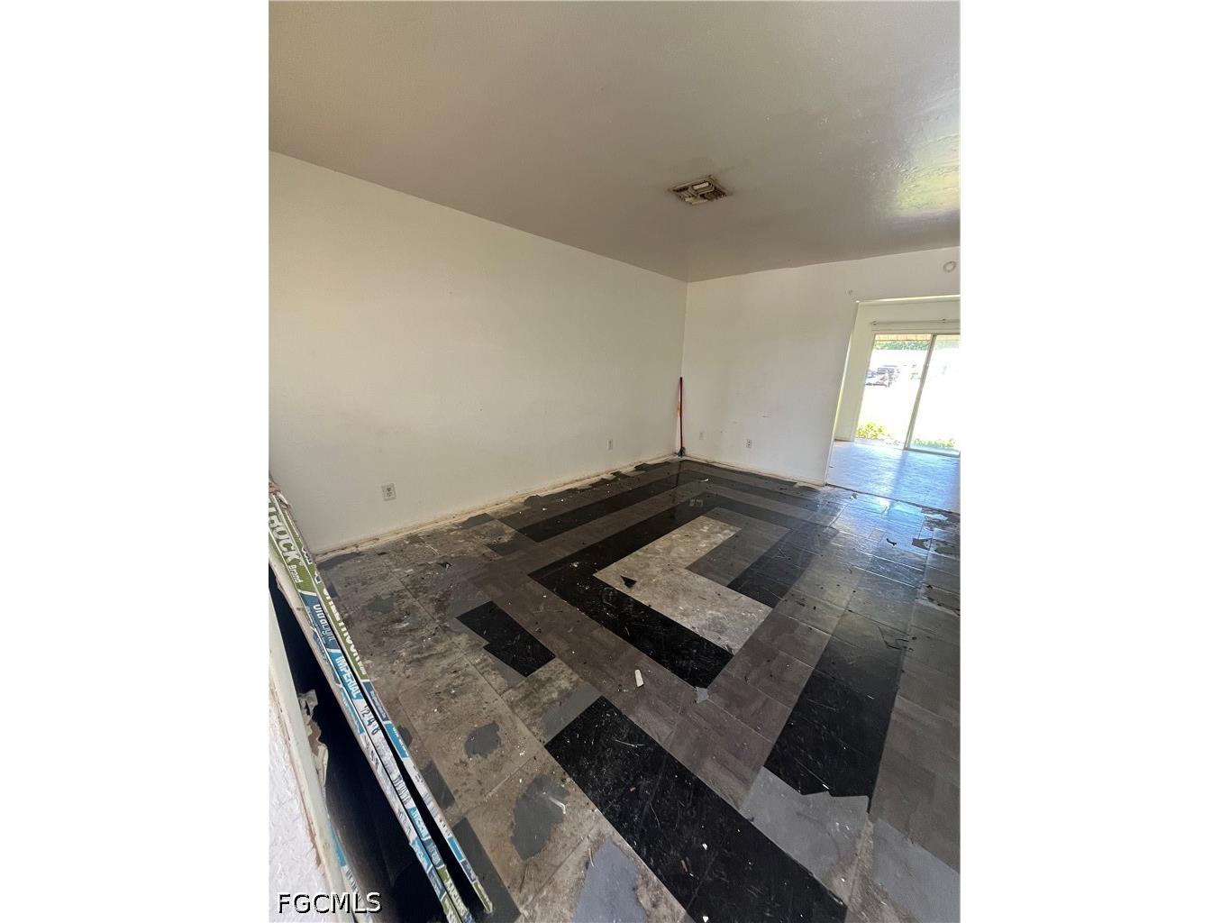 2621 Purslane Drive Fort Myers FL 33905 2026018624 image2