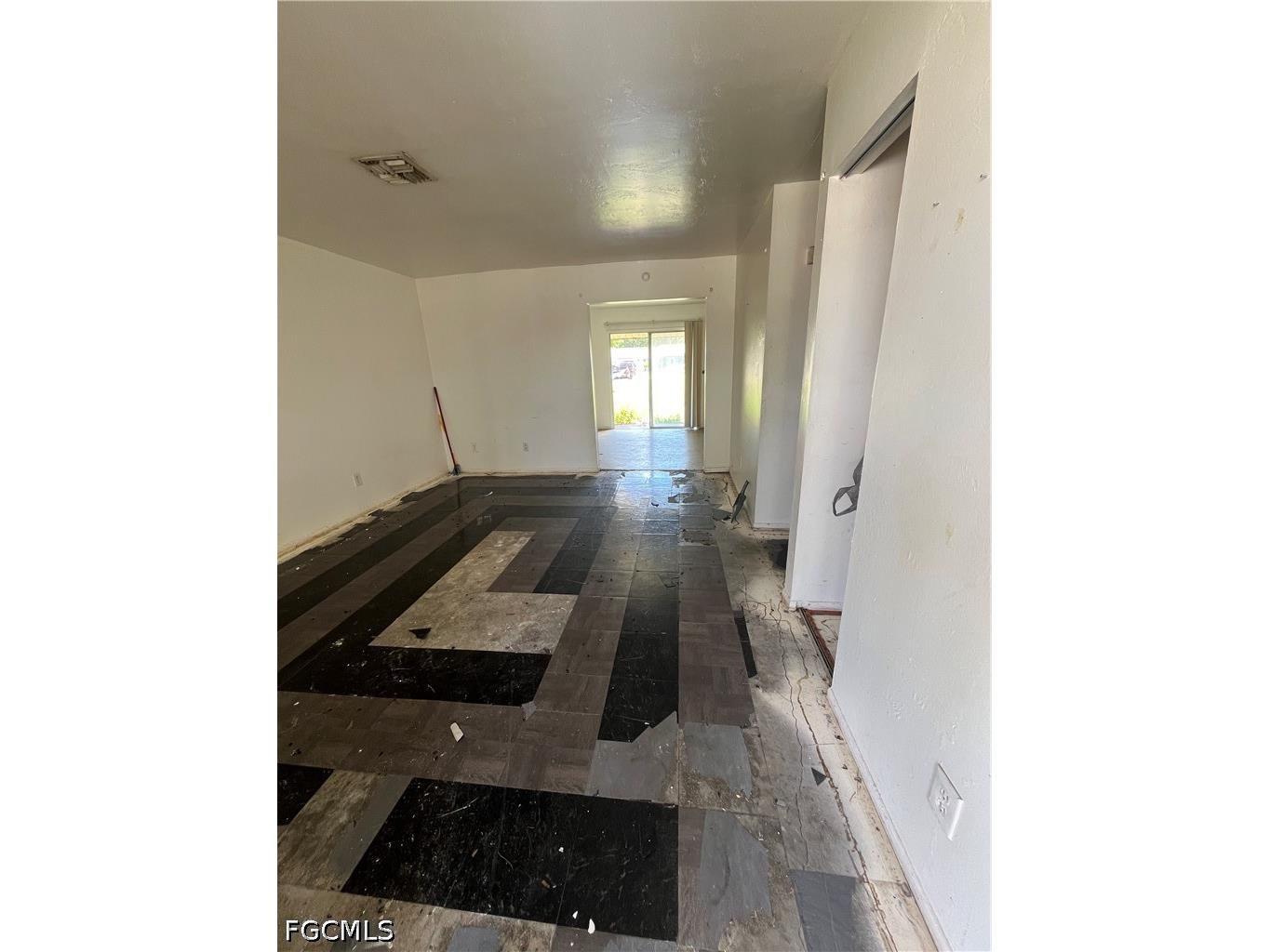 2621 Purslane Drive Fort Myers FL 33905 2026018624 image4