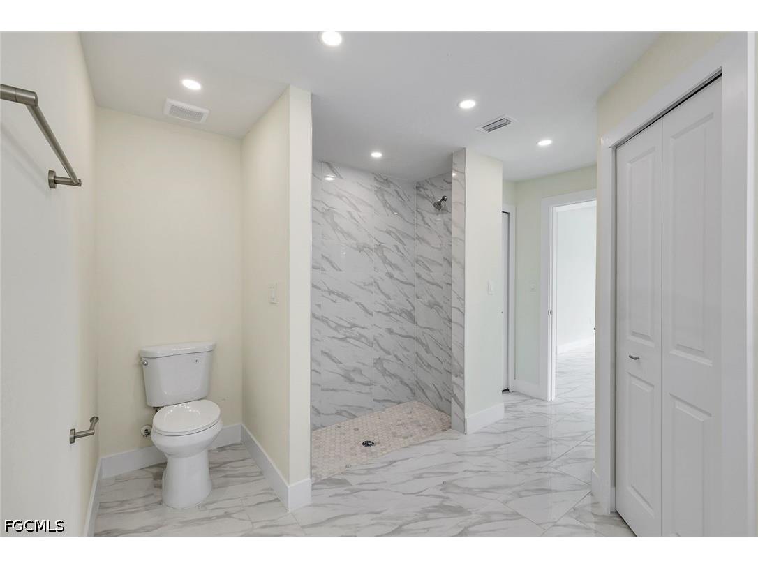 2622 NE 1st Place Cape Coral FL 33909 2026028138 image15