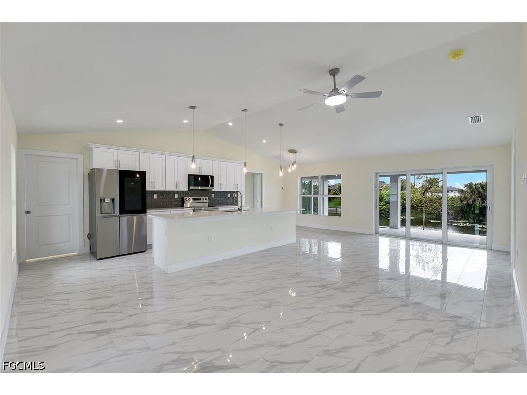 2622 NE 1st Place Cape Coral FL 33909 2026028138 image4