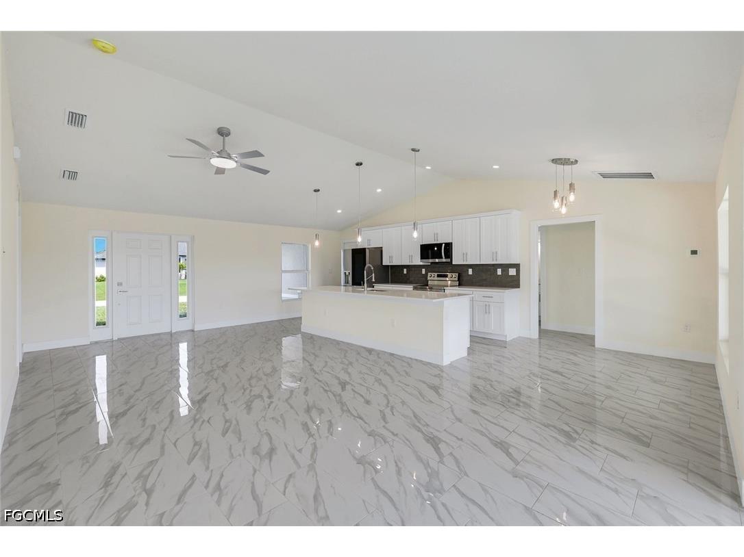 2622 NE 1st Place Cape Coral FL 33909 2026028138 image6